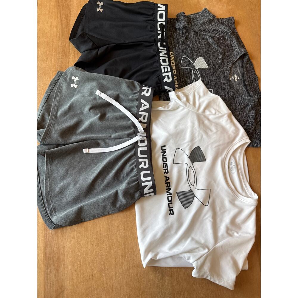 Under Armour Lot 2 athletic tees and 2 athletic shorts. Soccer football